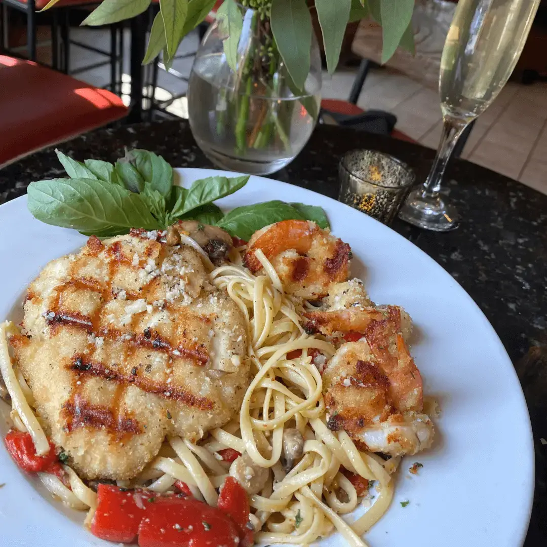 Baratta's Restaurant signature dishes Chicken Amaggio
Tortellini
Chicken Carbonara